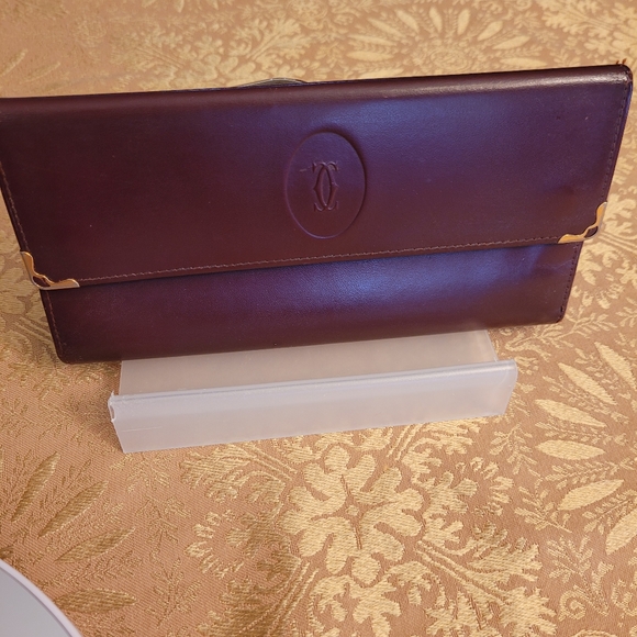 EUC Cartier Kiss Long Wallet - Picture 2 of 11